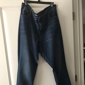 Curvy Jeans with a sexy close fit